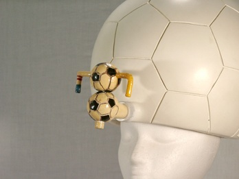 Illustration for article titled RoFo Headgear Sure Does Make You Look Cool, Drunk